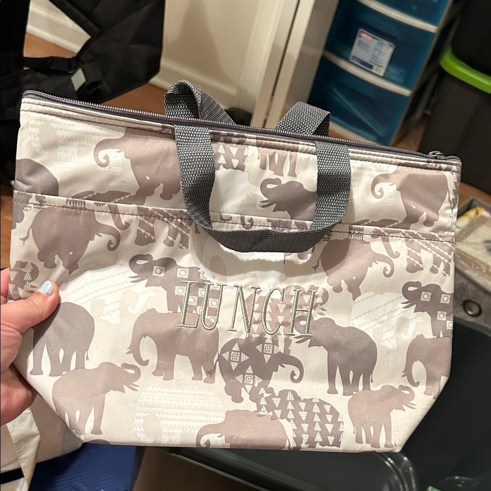 Thirty-One Elephant Print Cosmetic Bag - Gray and Cream